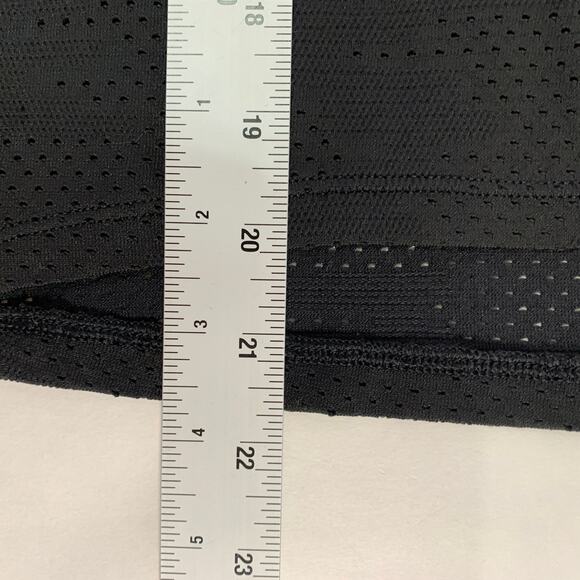 Lululemon 6 Black Breeze By Short Sleeve Pull Over Top Active Gym - Picture 6 of 7